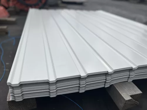 T7 trapézlemez, RAL 9002 fényes (tört fehér) - vtg.: 0,5mm SAJÁT GYÁRTÁS